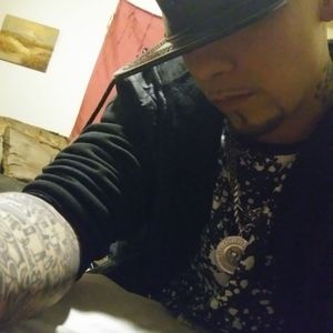 Meet your Posher, Dennis